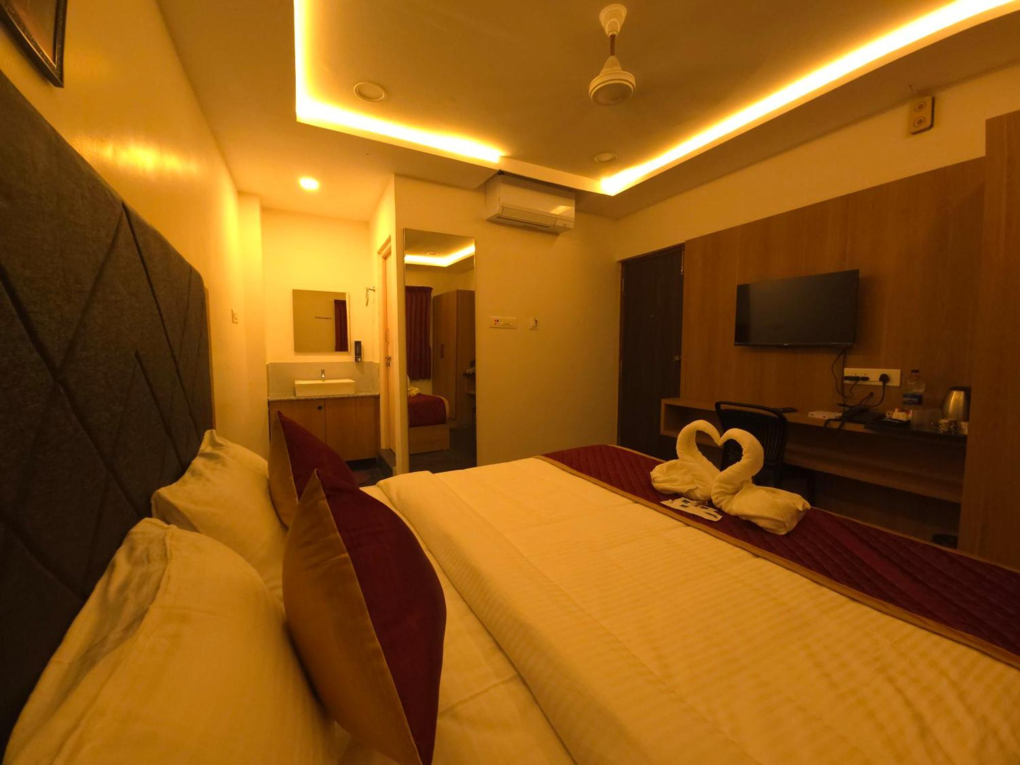 Shreem Sesha Sai Residency Hotel Tiruvannamalai Exterior photo